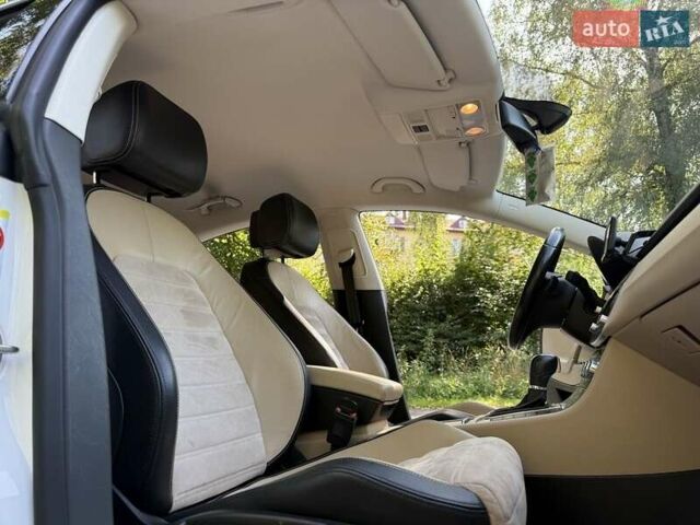 Белый Фольксваген CC / Passat CC, объемом двигателя 2 л и пробегом 292 тыс. км за 13500 $, фото 7 на Automoto.ua