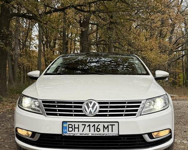 Фольксваген CC / Passat CC 2012 у Києві на Automoto.ua Білий Фольксваген CC / Passat CC, об'ємом двигуна 1.98 л та пробігом 268 тис. км за 9400 $, фото 3 на Automoto.ua