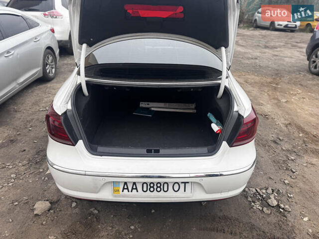 Белый Фольксваген CC / Passat CC, объемом двигателя 1.97 л и пробегом 294 тыс. км за 11000 $, фото 5 на Automoto.ua