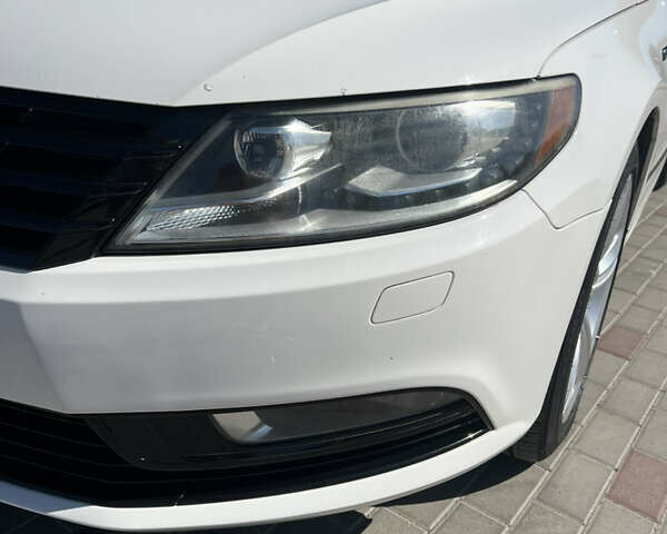 Белый Фольксваген CC / Passat CC, объемом двигателя 1.98 л и пробегом 170 тыс. км за 10300 $, фото 8 на Automoto.ua