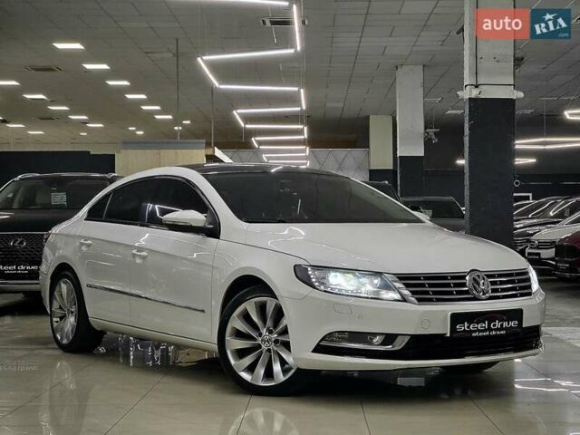 Белый Фольксваген CC / Passat CC, объемом двигателя 2 л и пробегом 181 тыс. км за 13599 $, фото 2 на Automoto.ua