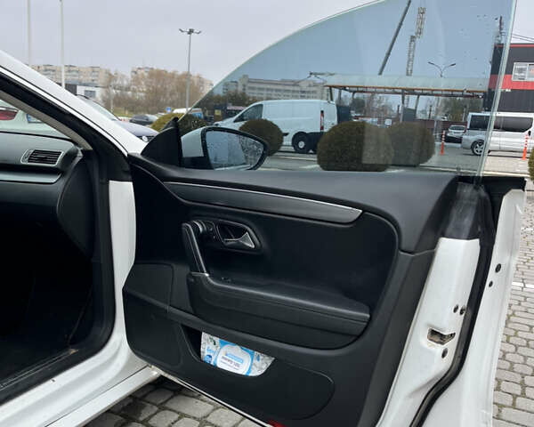 Белый Фольксваген CC / Passat CC, объемом двигателя 1.98 л и пробегом 169 тыс. км за 8300 $, фото 18 на Automoto.ua