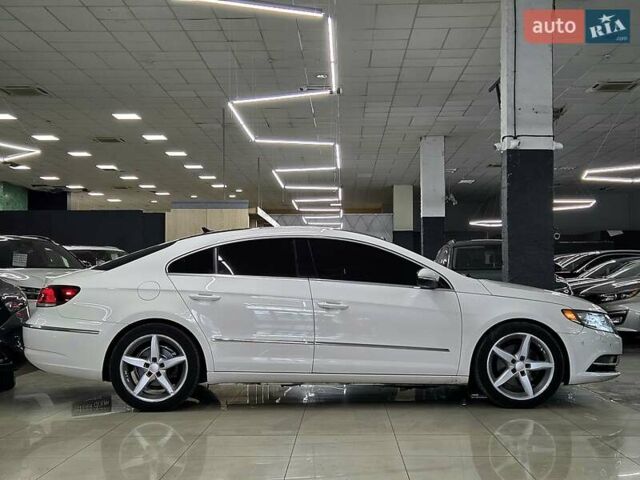 Белый Фольксваген CC / Passat CC, объемом двигателя 1.98 л и пробегом 236 тыс. км за 10299 $, фото 5 на Automoto.ua