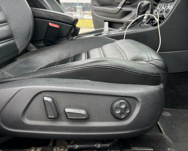 Белый Фольксваген CC / Passat CC, объемом двигателя 1.98 л и пробегом 169 тыс. км за 8300 $, фото 20 на Automoto.ua