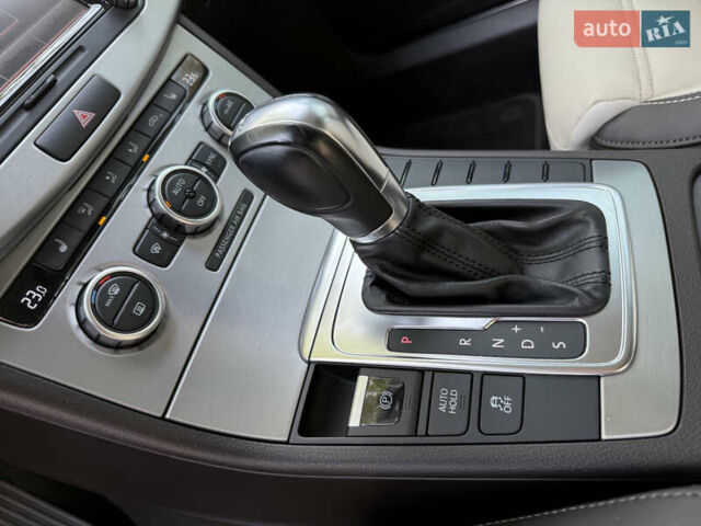 Білий Фольксваген CC / Passat CC, об'ємом двигуна 1.8 л та пробігом 58 тис. км за 15300 $, фото 28 на Automoto.ua