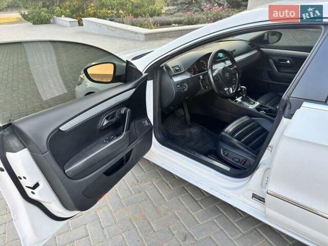 Белый Фольксваген CC / Passat CC, объемом двигателя 1.98 л и пробегом 182 тыс. км за 10800 $, фото 11 на Automoto.ua