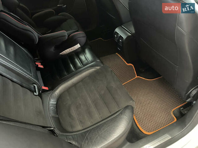 Белый Фольксваген CC / Passat CC, объемом двигателя 1.8 л и пробегом 234 тыс. км за 10900 $, фото 25 на Automoto.ua