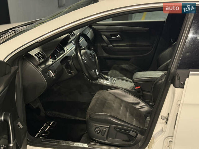 Белый Фольксваген CC / Passat CC, объемом двигателя 2 л и пробегом 182 тыс. км за 13000 $, фото 18 на Automoto.ua