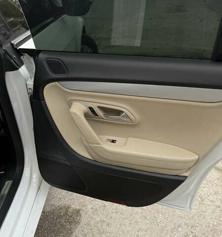 Фольксваген CC / Passat CC 2012 в Николаеве на Automoto.ua Белый Фольксваген CC / Passat CC, объемом двигателя 1.98 л и пробегом 328 тыс. км за 9200 $, фото 8 на Automoto.ua