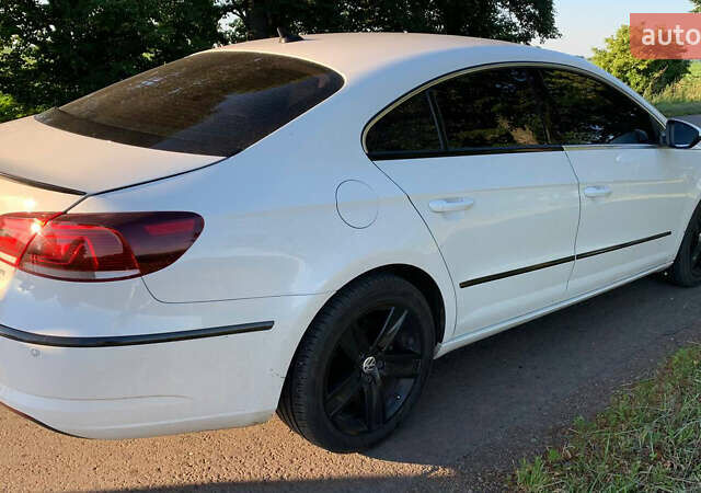 Белый Фольксваген CC / Passat CC, объемом двигателя 1.98 л и пробегом 260 тыс. км за 10400 $, фото 4 на Automoto.ua