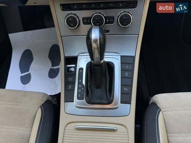 Белый Фольксваген CC / Passat CC, объемом двигателя 2 л и пробегом 292 тыс. км за 13500 $, фото 9 на Automoto.ua