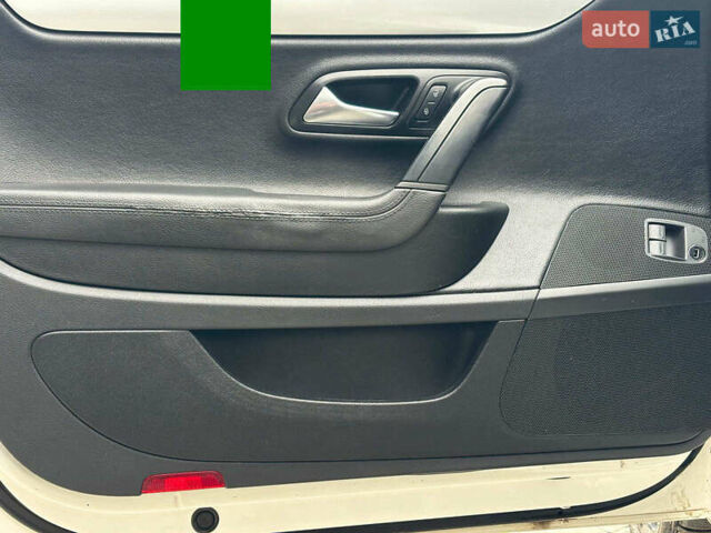 Білий Фольксваген CC / Passat CC, об'ємом двигуна 2 л та пробігом 172 тис. км за 9640 $, фото 14 на Automoto.ua