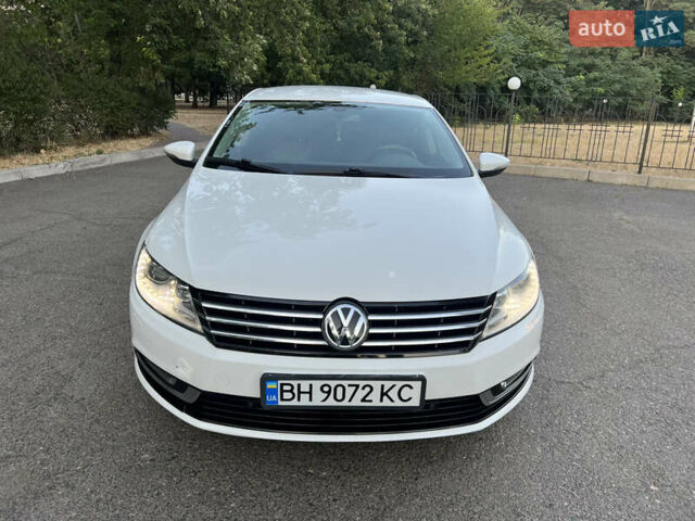 Белый Фольксваген CC / Passat CC, объемом двигателя 2 л и пробегом 205 тыс. км за 10400 $, фото 13 на Automoto.ua