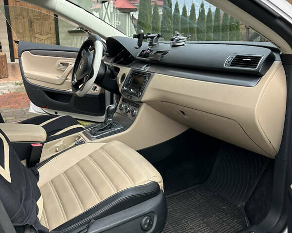 Белый Фольксваген CC / Passat CC, объемом двигателя 1.98 л и пробегом 150 тыс. км за 11500 $, фото 9 на Automoto.ua
