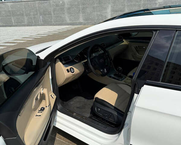 Білий Фольксваген CC / Passat CC, об'ємом двигуна 1.98 л та пробігом 222 тис. км за 11500 $, фото 4 на Automoto.ua
