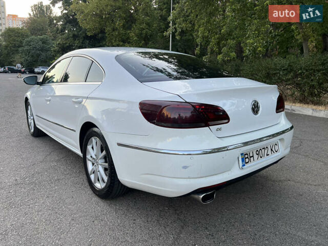 Белый Фольксваген CC / Passat CC, объемом двигателя 2 л и пробегом 205 тыс. км за 10400 $, фото 7 на Automoto.ua