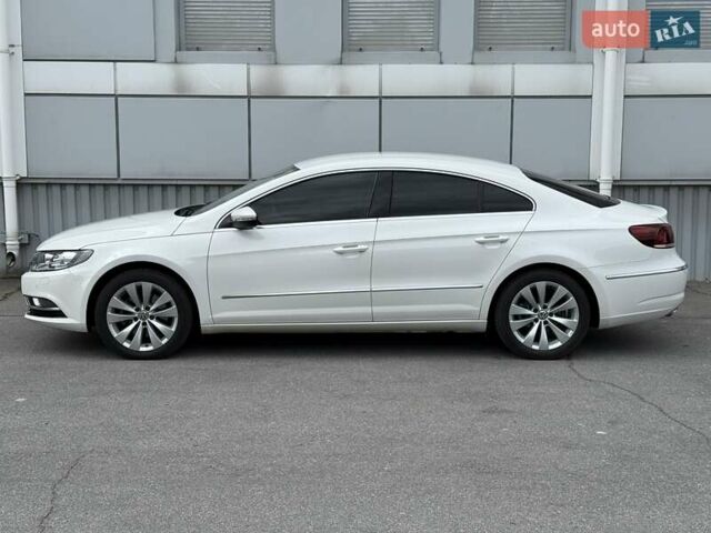 Белый Фольксваген CC / Passat CC, объемом двигателя 1.97 л и пробегом 132 тыс. км за 14500 $, фото 2 на Automoto.ua