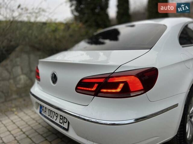Білий Фольксваген CC / Passat CC, об'ємом двигуна 1.97 л та пробігом 238 тис. км за 10800 $, фото 11 на Automoto.ua