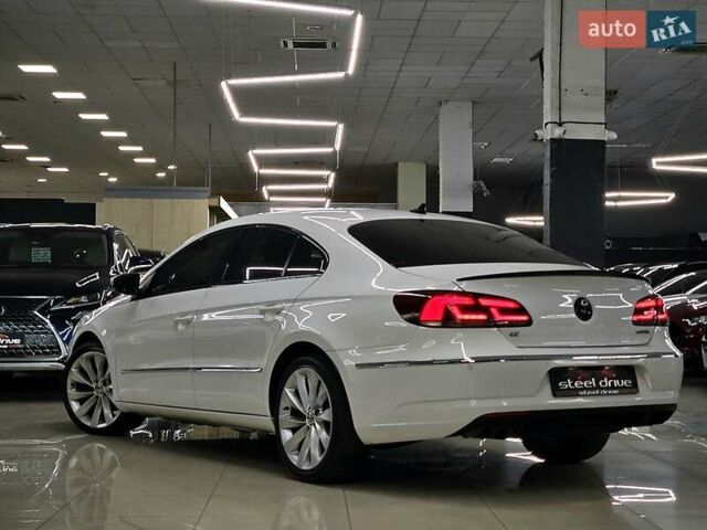 Белый Фольксваген CC / Passat CC, объемом двигателя 2 л и пробегом 181 тыс. км за 13599 $, фото 6 на Automoto.ua