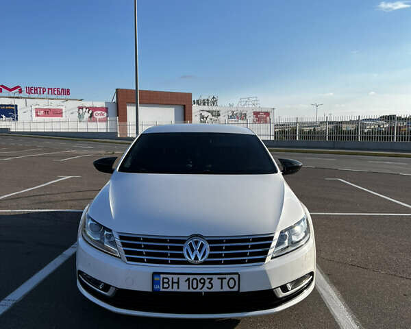 Белый Фольксваген CC / Passat CC, объемом двигателя 1.98 л и пробегом 213 тыс. км за 12000 $, фото 1 на Automoto.ua
