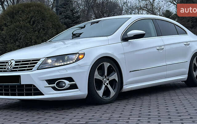 Белый Фольксваген CC / Passat CC, объемом двигателя 2 л и пробегом 203 тыс. км за 11700 $, фото 4 на Automoto.ua