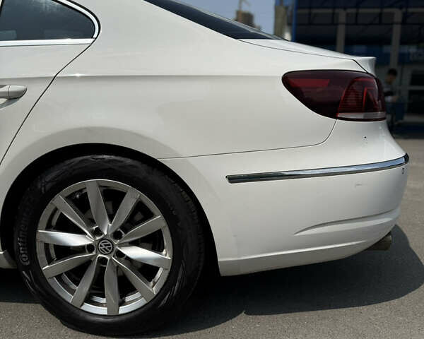 Белый Фольксваген CC / Passat CC, объемом двигателя 1.98 л и пробегом 263 тыс. км за 9800 $, фото 10 на Automoto.ua