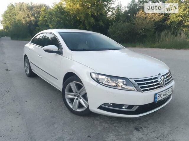 Білий Фольксваген CC / Passat CC, об'ємом двигуна 2 л та пробігом 220 тис. км за 10700 $, фото 16 на Automoto.ua