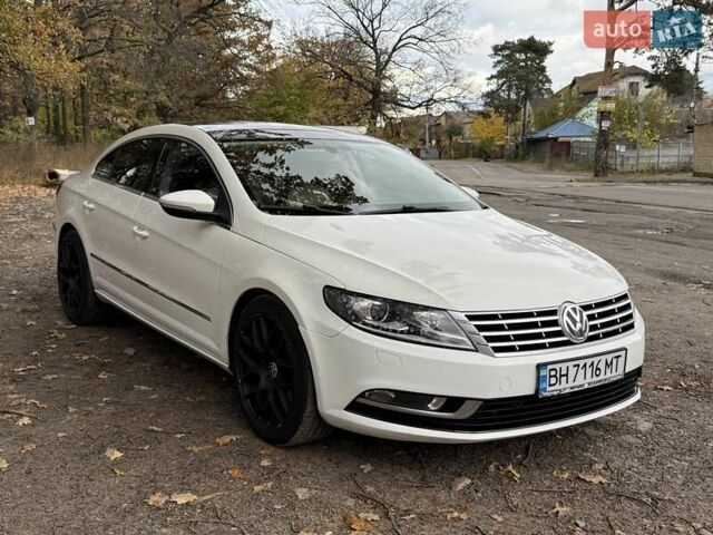 Фольксваген CC / Passat CC 2012 у Києві на Automoto.ua Білий Фольксваген CC / Passat CC, об'ємом двигуна 1.98 л та пробігом 268 тис. км за 9400 $, фото 1 на Automoto.ua