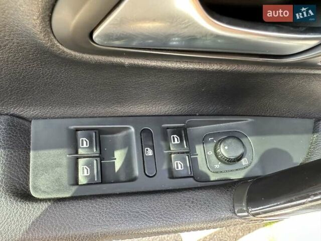 Белый Фольксваген CC / Passat CC, объемом двигателя 1.98 л и пробегом 216 тыс. км за 9999 $, фото 18 на Automoto.ua