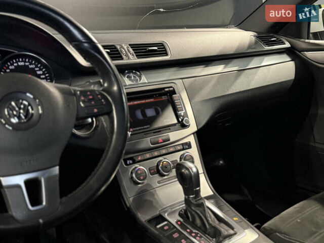 Белый Фольксваген CC / Passat CC, объемом двигателя 2 л и пробегом 182 тыс. км за 13000 $, фото 20 на Automoto.ua