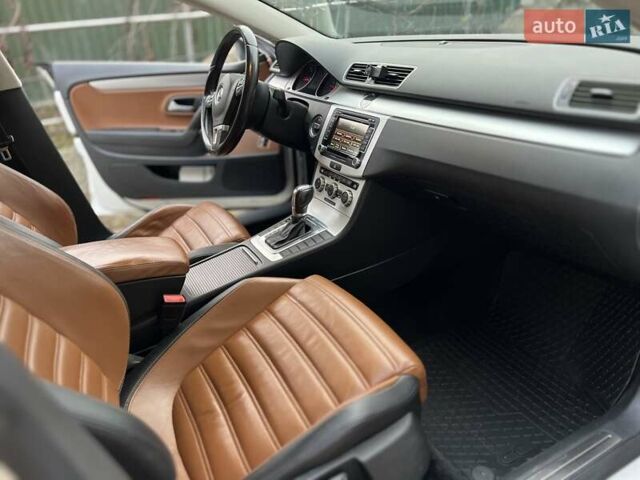 Білий Фольксваген CC / Passat CC, об'ємом двигуна 1.97 л та пробігом 238 тис. км за 10800 $, фото 32 на Automoto.ua