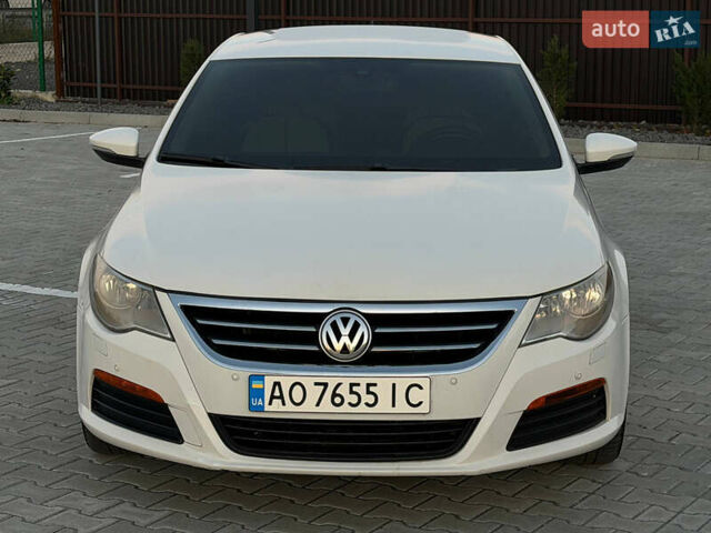 Белый Фольксваген CC / Passat CC, объемом двигателя 2 л и пробегом 250 тыс. км за 6500 $, фото 1 на Automoto.ua
