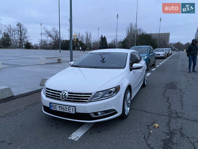 Белый Фольксваген CC / Passat CC, объемом двигателя 2 л и пробегом 190 тыс. км за 11400 $, фото 1 на Automoto.ua