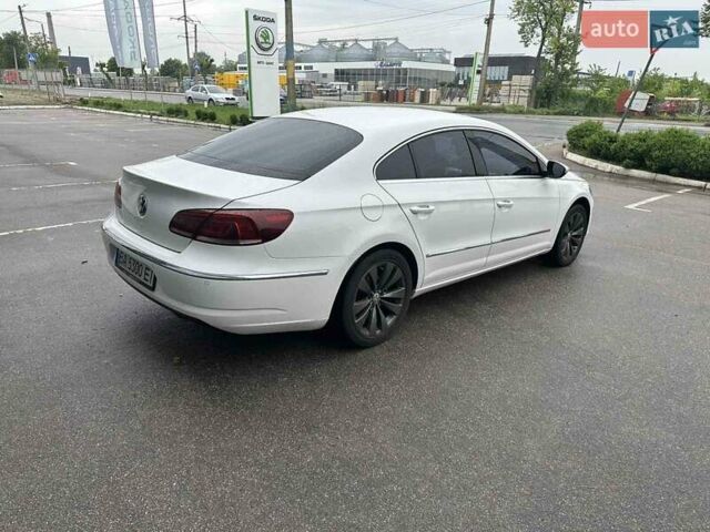 Белый Фольксваген CC / Passat CC, объемом двигателя 1.97 л и пробегом 258 тыс. км за 13500 $, фото 2 на Automoto.ua
