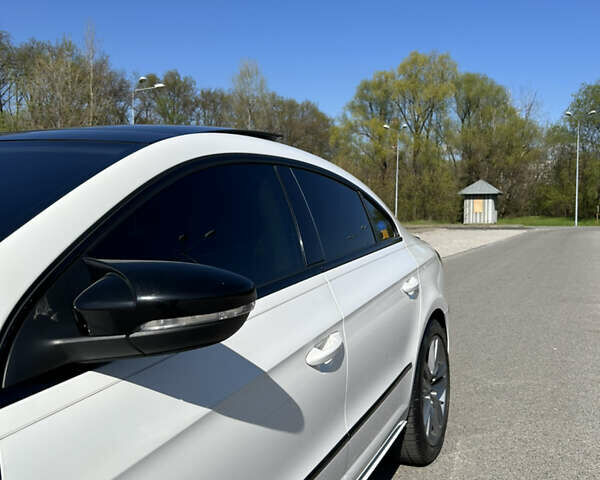 Белый Фольксваген CC / Passat CC, объемом двигателя 2 л и пробегом 153 тыс. км за 11700 $, фото 8 на Automoto.ua