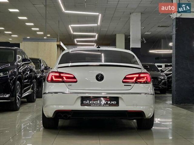Белый Фольксваген CC / Passat CC, объемом двигателя 2 л и пробегом 181 тыс. км за 13599 $, фото 5 на Automoto.ua