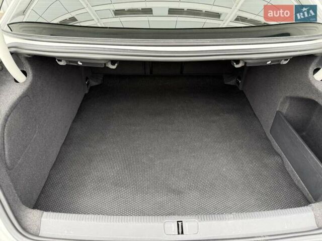 Белый Фольксваген CC / Passat CC, объемом двигателя 1.97 л и пробегом 132 тыс. км за 14500 $, фото 20 на Automoto.ua