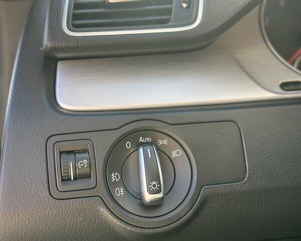 Белый Фольксваген CC / Passat CC, объемом двигателя 1.98 л и пробегом 211 тыс. км за 11000 $, фото 45 на Automoto.ua