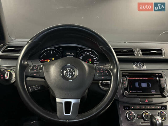 Белый Фольксваген CC / Passat CC, объемом двигателя 2 л и пробегом 182 тыс. км за 13000 $, фото 16 на Automoto.ua