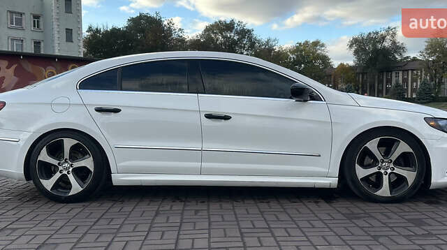 Белый Фольксваген CC / Passat CC, объемом двигателя 2 л и пробегом 212 тыс. км за 10500 $, фото 14 на Automoto.ua