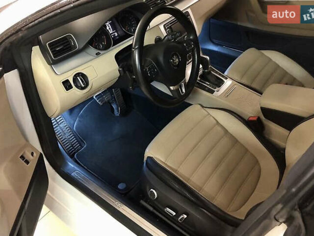 Белый Фольксваген CC / Passat CC, объемом двигателя 1.98 л и пробегом 300 тыс. км за 11000 $, фото 9 на Automoto.ua