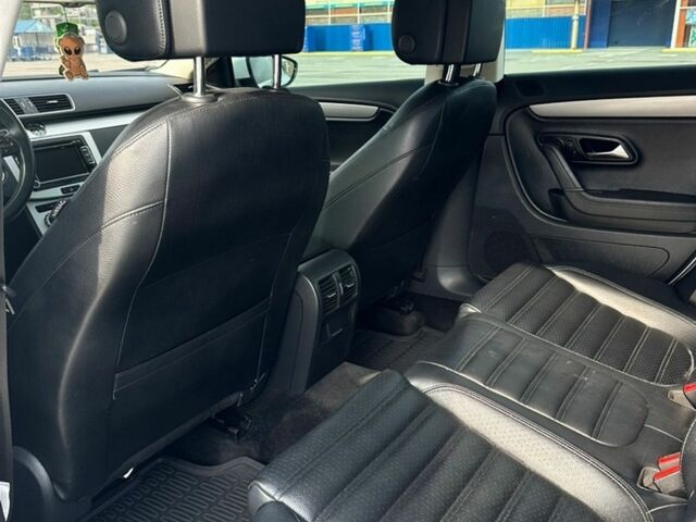 Белый Фольксваген CC / Passat CC, объемом двигателя 2 л и пробегом 242 тыс. км за 8500 $, фото 9 на Automoto.ua