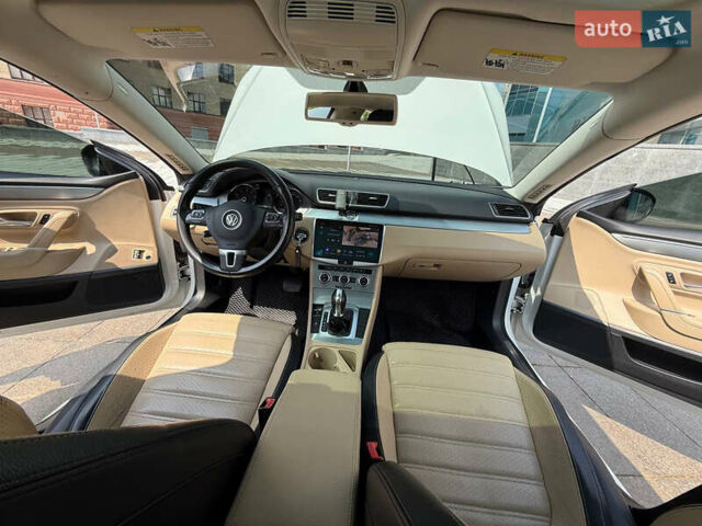 Білий Фольксваген CC / Passat CC, об'ємом двигуна 1.98 л та пробігом 222 тис. км за 11500 $, фото 5 на Automoto.ua