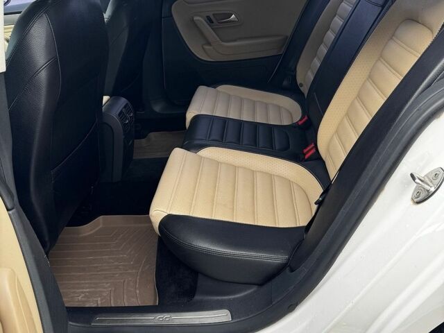 Белый Фольксваген CC / Passat CC, объемом двигателя 1.98 л и пробегом 230 тыс. км за 9800 $, фото 18 на Automoto.ua