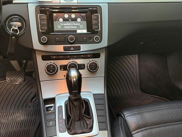 Белый Фольксваген CC / Passat CC, объемом двигателя 1.98 л и пробегом 178 тыс. км за 11900 $, фото 12 на Automoto.ua