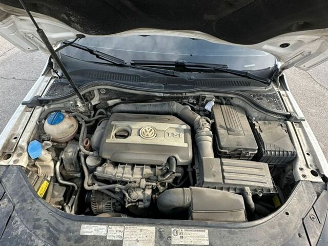 Белый Фольксваген CC / Passat CC, объемом двигателя 2 л и пробегом 242 тыс. км за 8500 $, фото 13 на Automoto.ua