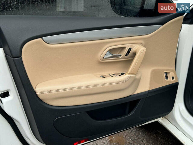 Білий Фольксваген CC / Passat CC, об'ємом двигуна 2 л та пробігом 268 тис. км за 12790 $, фото 11 на Automoto.ua