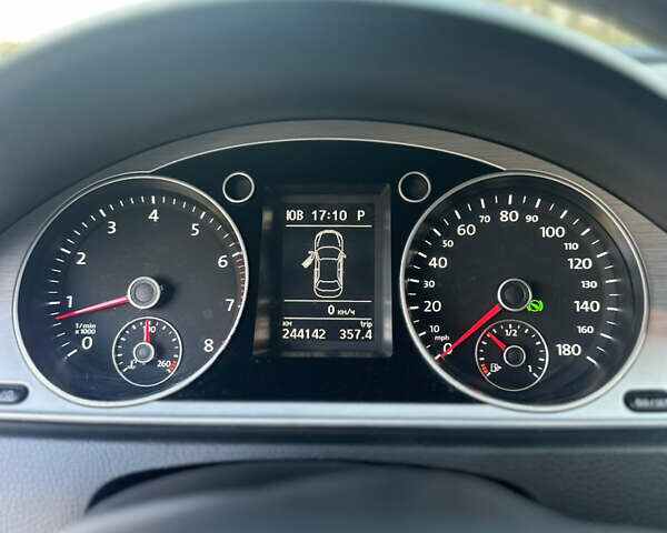 Белый Фольксваген CC / Passat CC, объемом двигателя 1.98 л и пробегом 244 тыс. км за 10000 $, фото 9 на Automoto.ua