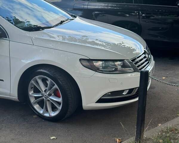Белый Фольксваген CC / Passat CC, объемом двигателя 1.8 л и пробегом 216 тыс. км за 13000 $, фото 3 на Automoto.ua