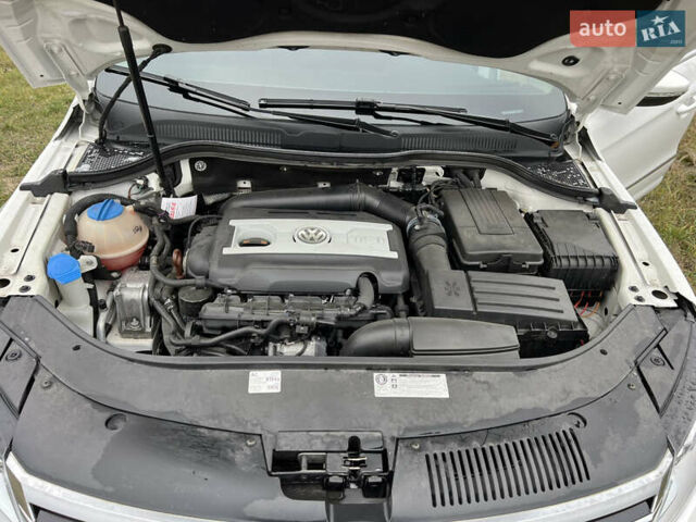 Білий Фольксваген CC / Passat CC, об'ємом двигуна 1.8 л та пробігом 99 тис. км за 11300 $, фото 15 на Automoto.ua